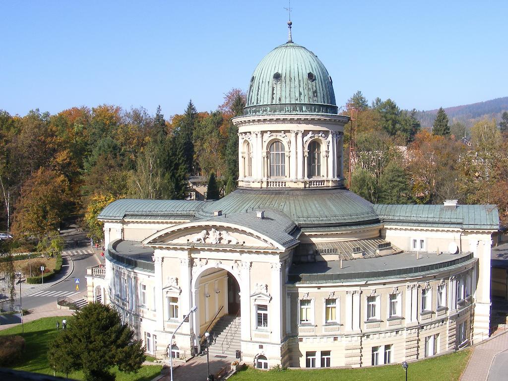 Zdroj Wojciech Aparthotel Lądek-Zdrój Kültér fotó
