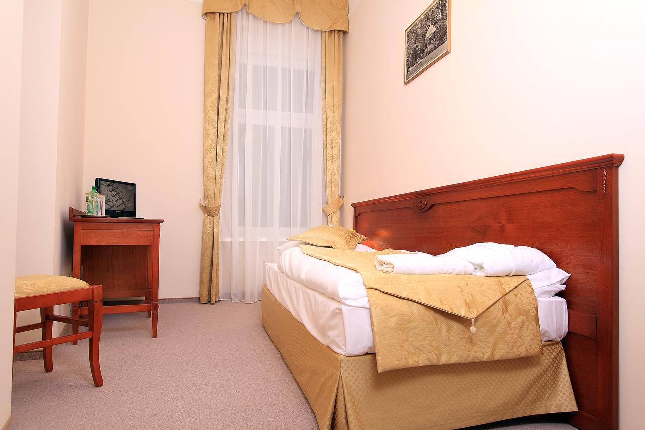 Zdroj Wojciech Aparthotel Lądek-Zdrój Kültér fotó