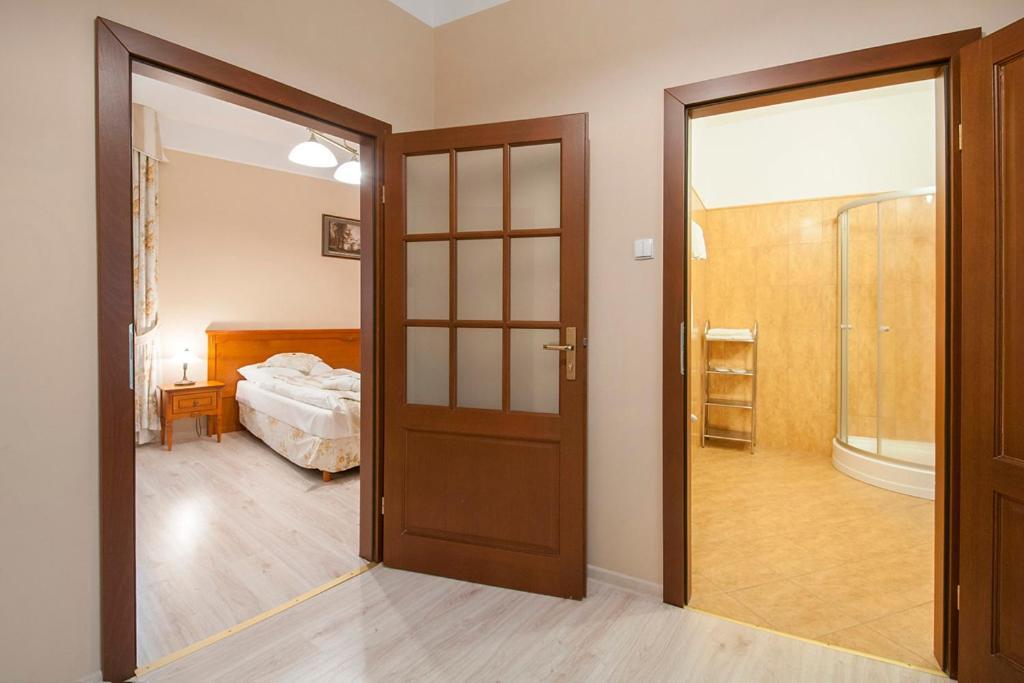 Zdroj Wojciech Aparthotel Lądek-Zdrój Kültér fotó